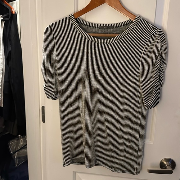 Jacket - Top Combination - Picture 2 of 6